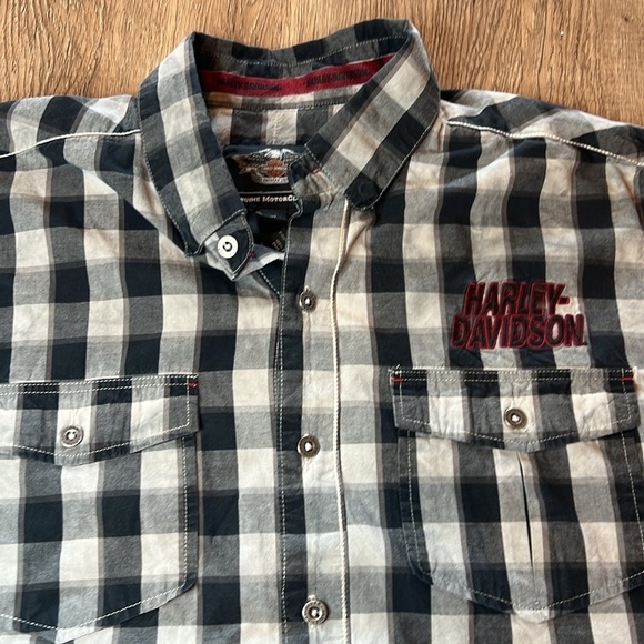 Harley Davidson Short Sleeve Button Up Size XL Black & Grey Plaid - Picture 4 of 10